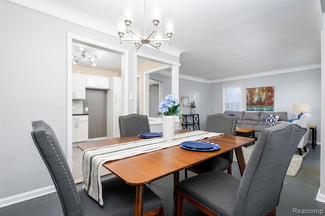 2108 E 4th Street, Royal Oak, MI 48067