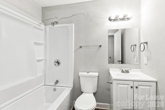 910 Canton Place, Charlotte, NC 28206