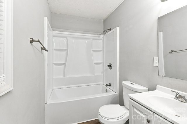 910 Canton Place, Charlotte, NC 28206