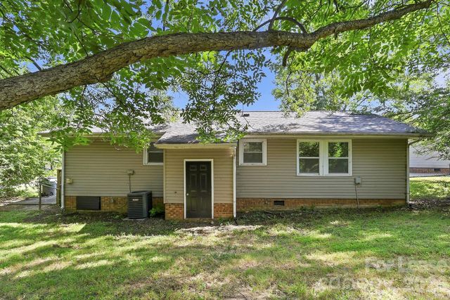 910 Canton Place, Charlotte, NC 28206