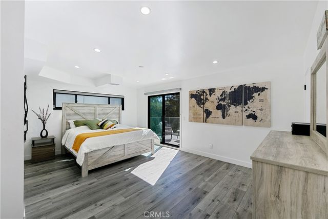 8960 Crescent Drive, Los Angeles, CA 90046