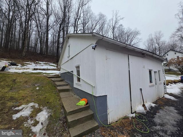 702 WYOMISSING RD, Mohnton, PA 19540