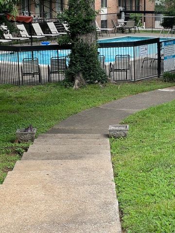 2601 Hillsboro Pike Apt L5, Nashville, TN 37212