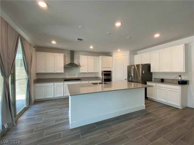 10001 Birch Knoll Avenue, Las Vegas, NV 89166