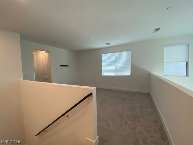 10001 Birch Knoll Avenue, Las Vegas, NV 89166