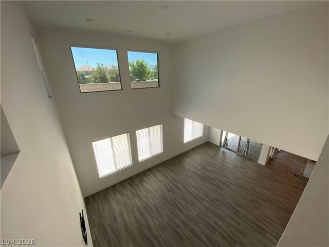 10001 Birch Knoll Avenue, Las Vegas, NV 89166