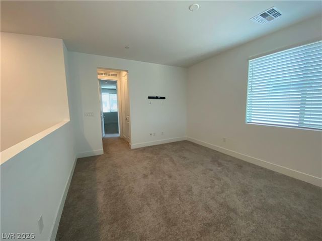 10001 Birch Knoll Avenue, Las Vegas, NV 89166