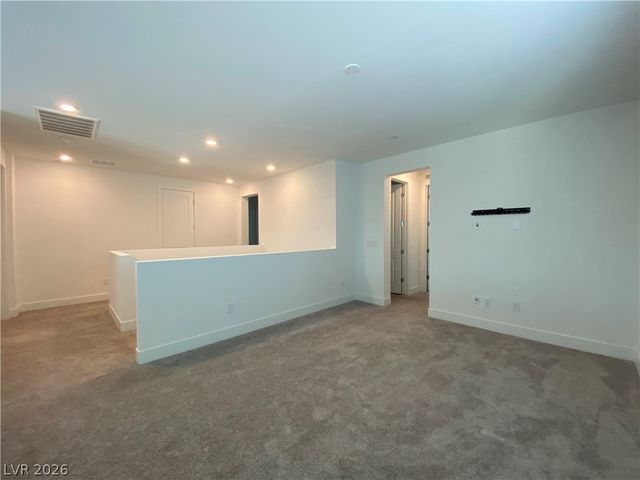 10001 Birch Knoll Avenue, Las Vegas, NV 89166
