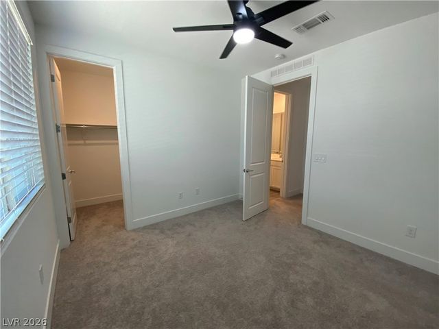 10001 Birch Knoll Avenue, Las Vegas, NV 89166