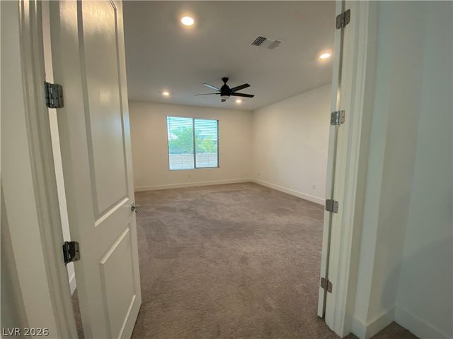 10001 Birch Knoll Avenue, Las Vegas, NV 89166