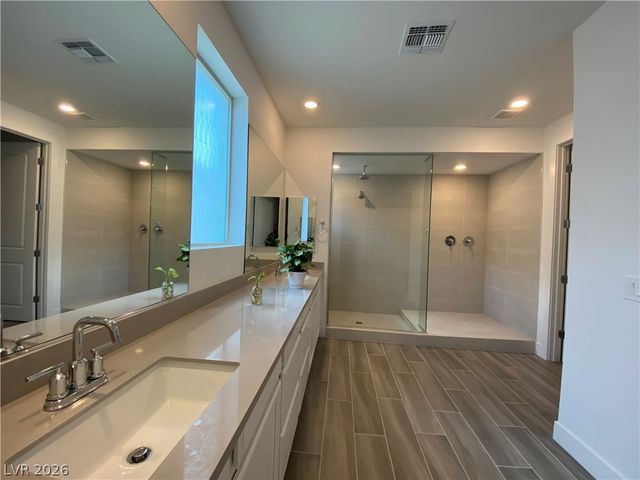 10001 Birch Knoll Avenue, Las Vegas, NV 89166