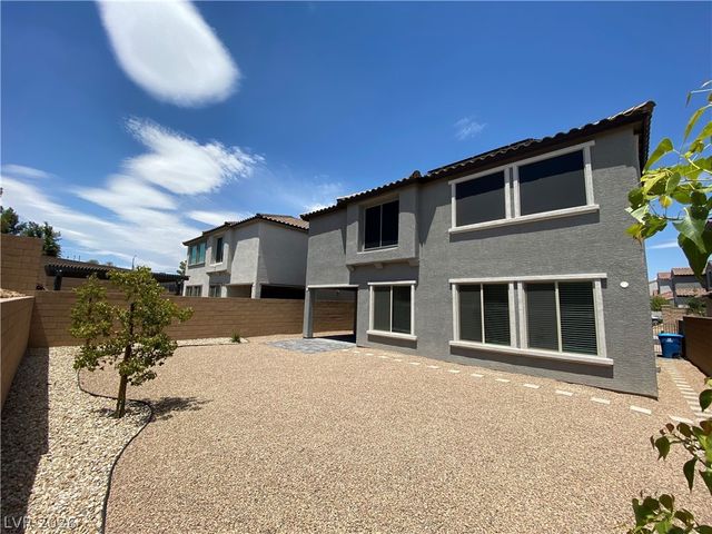 10001 Birch Knoll Avenue, Las Vegas, NV 89166