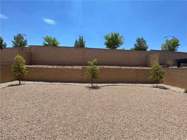 10001 Birch Knoll Avenue, Las Vegas, NV 89166