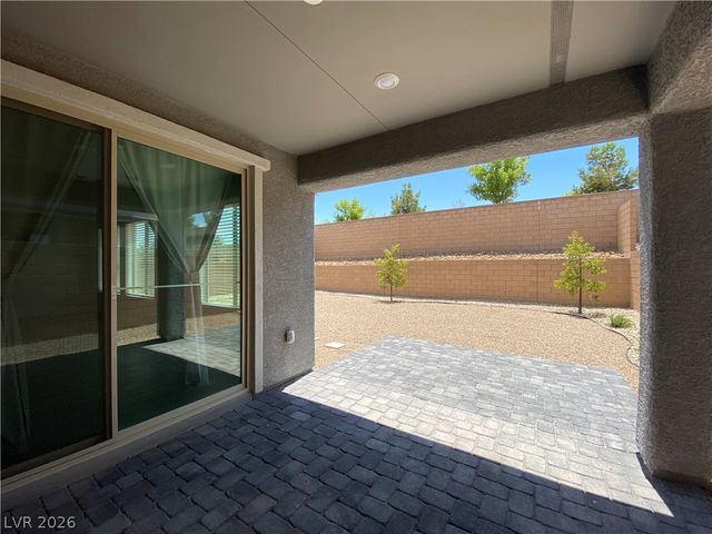 10001 Birch Knoll Avenue, Las Vegas, NV 89166