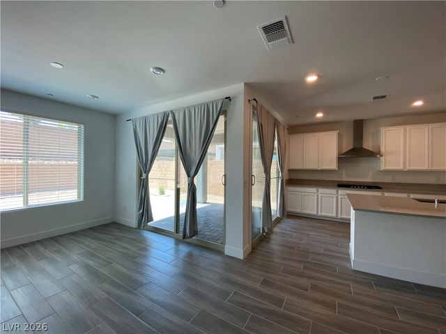 10001 Birch Knoll Avenue, Las Vegas, NV 89166