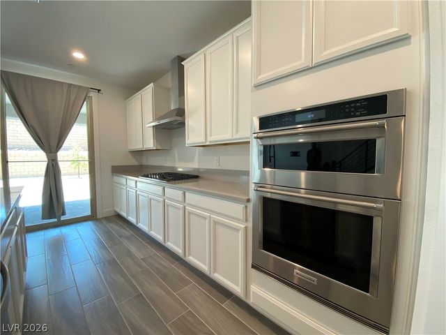 10001 Birch Knoll Avenue, Las Vegas, NV 89166