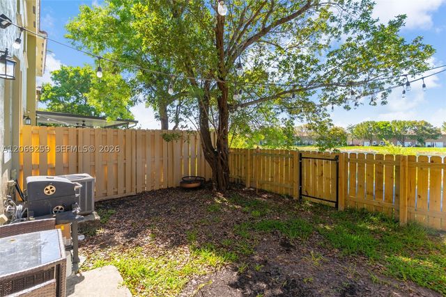2583 SE 13th Ct, Homestead, FL 33035