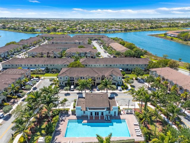 2583 SE 13th Ct, Homestead, FL 33035