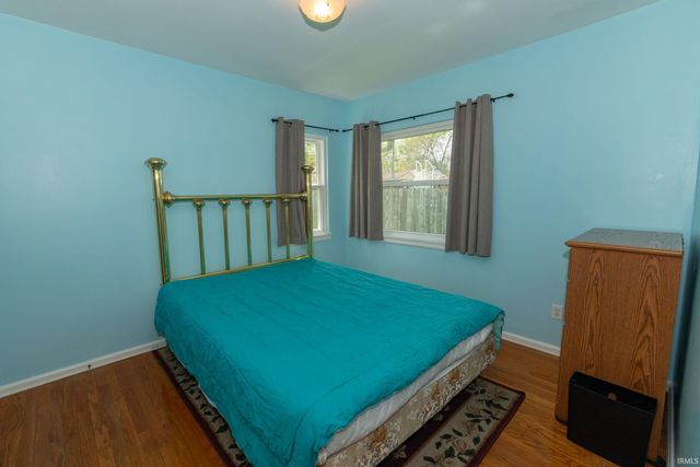 1922 E Fox Street, South Bend, IN 46613