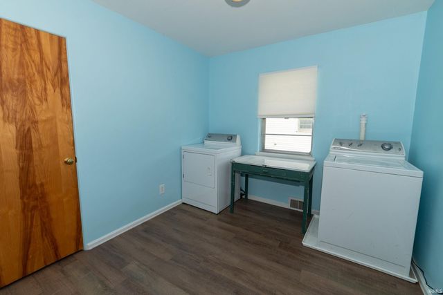 1922 E Fox Street, South Bend, IN 46613