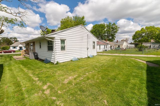 1922 E Fox Street, South Bend, IN 46613