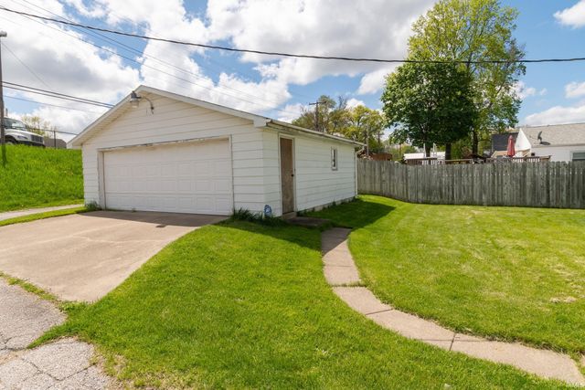 1922 E Fox Street, South Bend, IN 46613