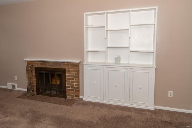 1922 E Fox Street, South Bend, IN 46613
