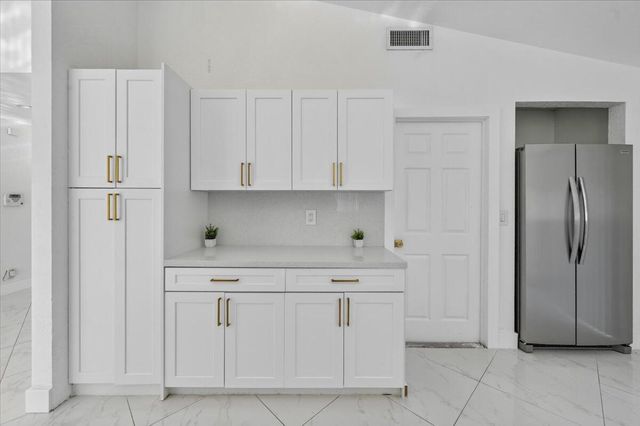 3090 Thames Way, Miramar, FL 33025