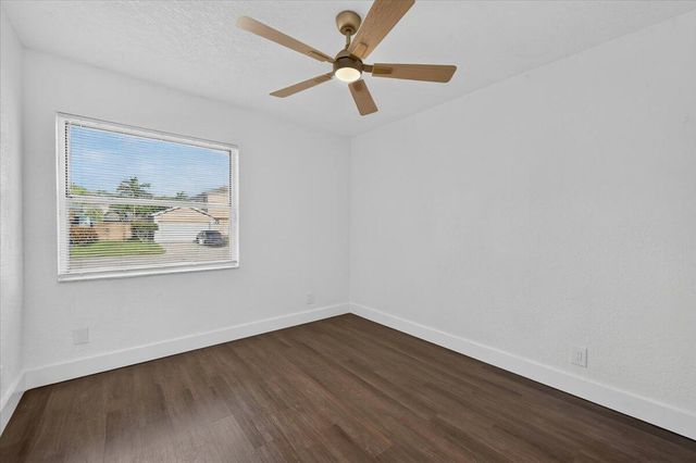 3090 Thames Way, Miramar, FL 33025