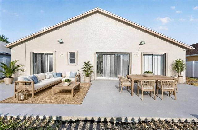 3090 Thames Way, Miramar, FL 33025