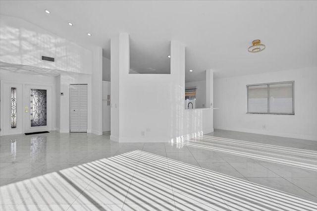3090 Thames Way, Miramar, FL 33025