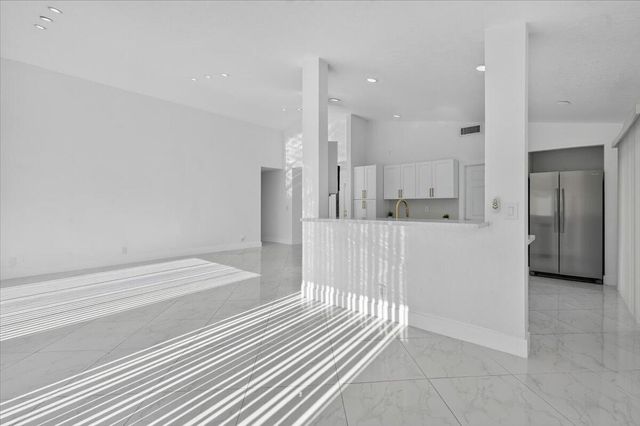 3090 Thames Way, Miramar, FL 33025