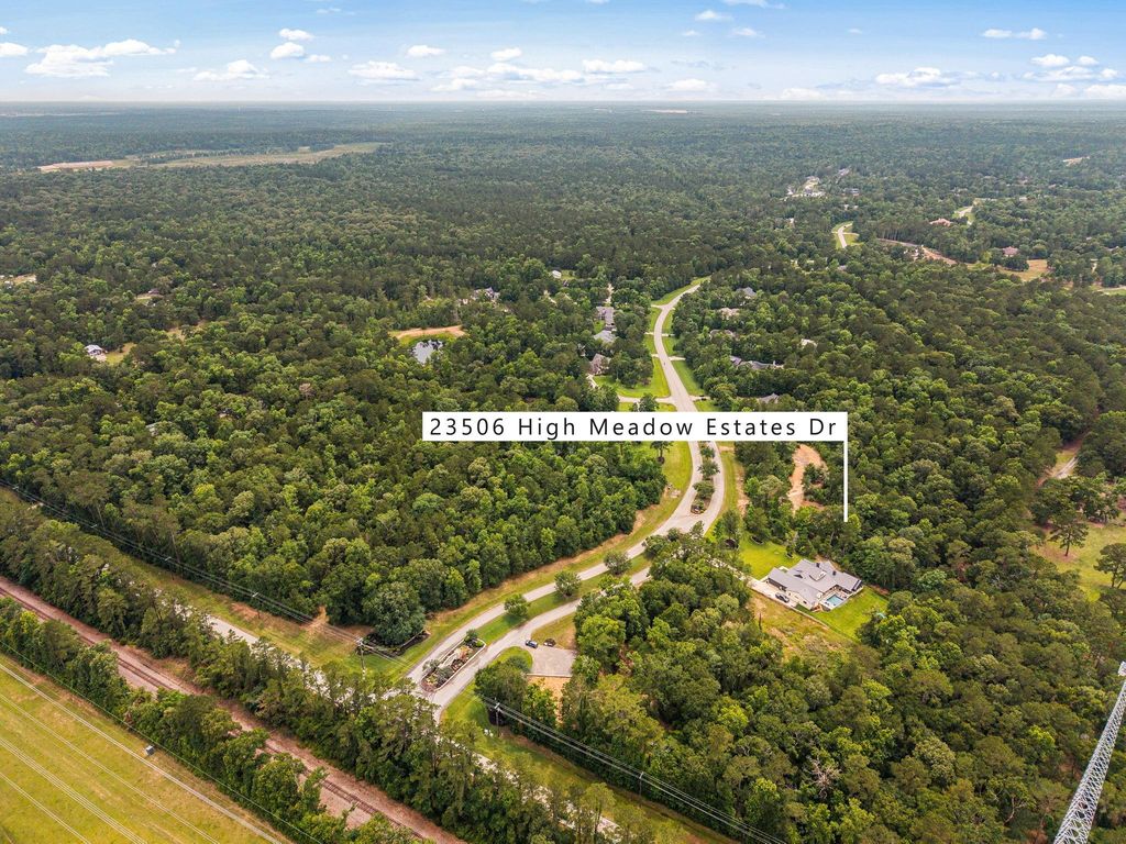 23506 High Meadow Estates Drive, Montgomery, TX 77316