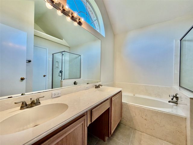 1302 Old Knoll Drive, Wylie, TX 75098