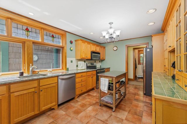 216 Old Forest Road, Stoddard, NH 03464
