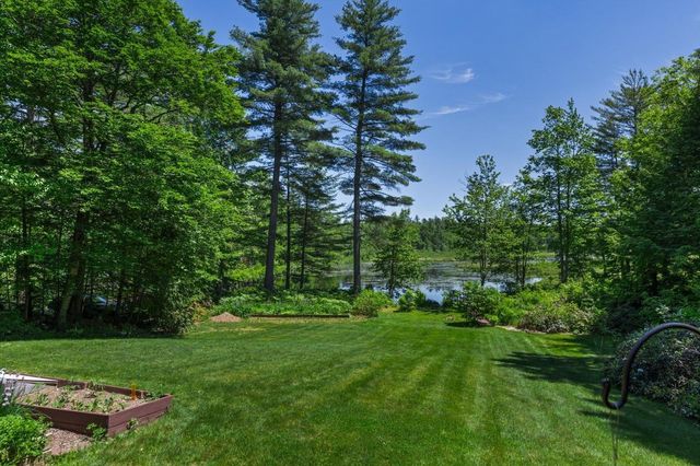 216 Old Forest Road, Stoddard, NH 03464