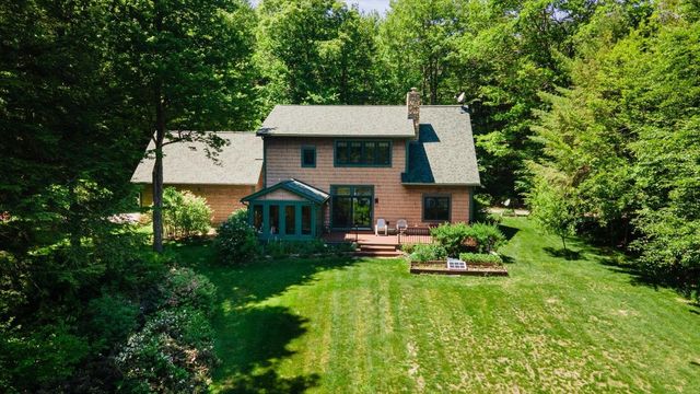 216 Old Forest Road, Stoddard, NH 03464