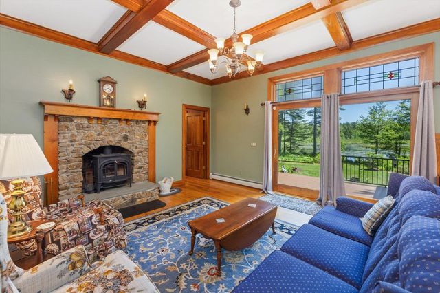 216 Old Forest Road, Stoddard, NH 03464