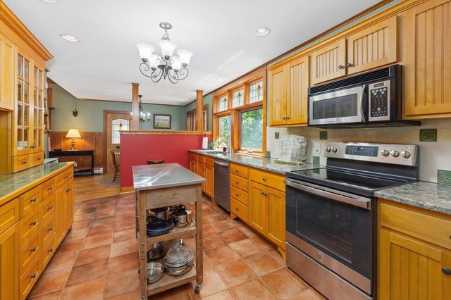 216 Old Forest Road, Stoddard, NH 03464