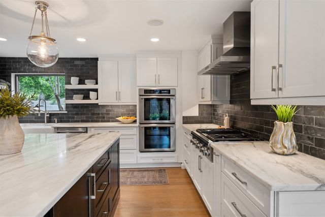 6401 Hidden Cove Drive, Dallas, TX 75248