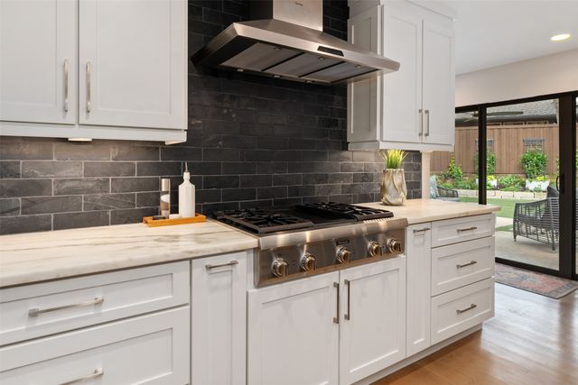 6401 Hidden Cove Drive, Dallas, TX 75248