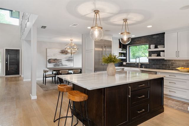 6401 Hidden Cove Drive, Dallas, TX 75248