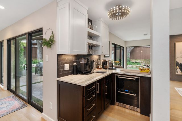 6401 Hidden Cove Drive, Dallas, TX 75248