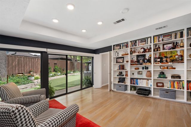 6401 Hidden Cove Drive, Dallas, TX 75248