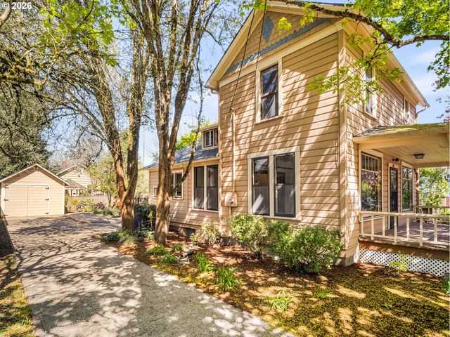 947 Se SPOKANE St Se, Portland, OR 97202