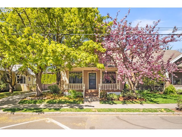 947 Se SPOKANE St Se, Portland, OR 97202