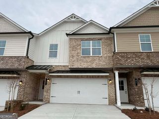 15 Creekside Commons Drive, Hoschton, GA 30548