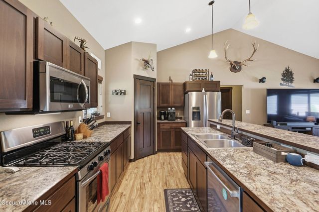 3106 E Obadiah Ct, Athol, ID 83801
