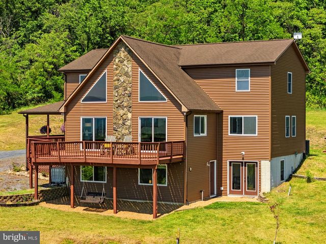 384 LINDAMOOD LN, Strasburg, VA 22641