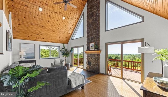384 LINDAMOOD LN, Strasburg, VA 22641